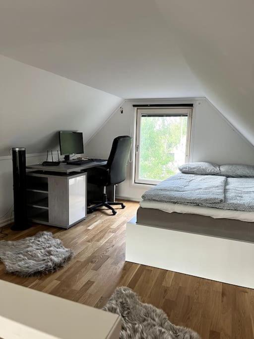 Mysigt Hus Med Natur & Jacuzzi I Olofstorp Гетеборг Екстер'єр фото