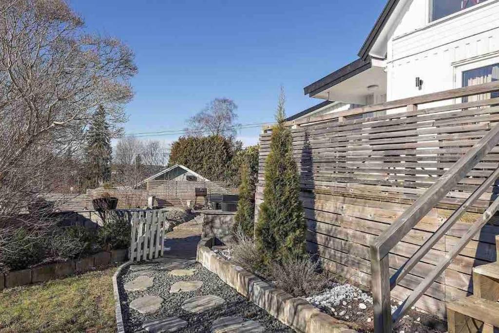Mysigt Hus Med Natur & Jacuzzi I Olofstorp Гетеборг Екстер'єр фото