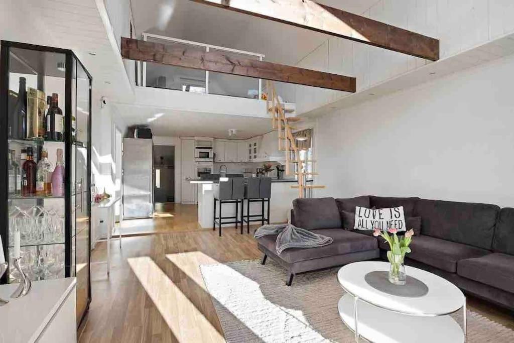Mysigt Hus Med Natur & Jacuzzi I Olofstorp Гетеборг Екстер'єр фото